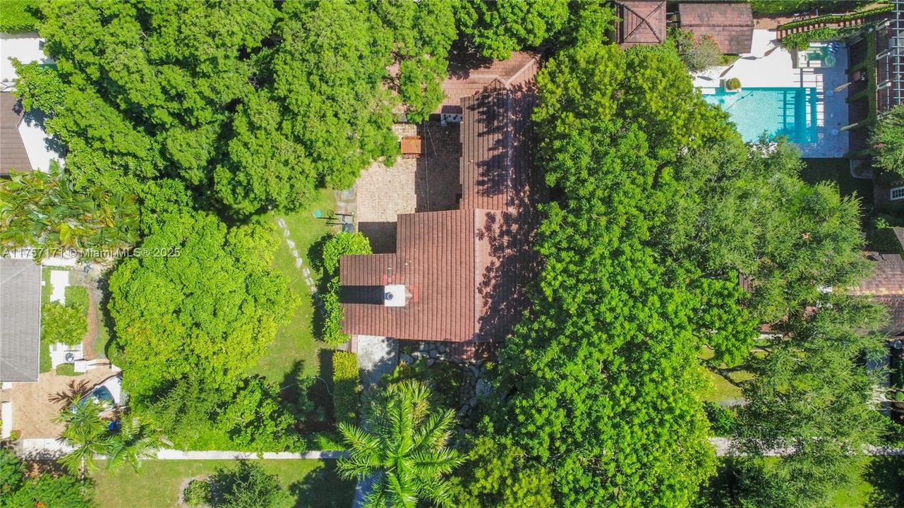 Recently Sold: $2,850,000 (4 beds, 3 baths, 2939 Square Feet)