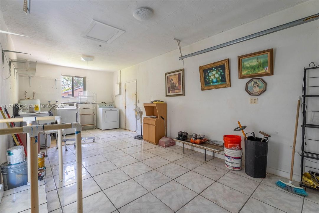 На продажу: $580,000 (3 спален, 1 ванн, 1078 Квадратных фут)