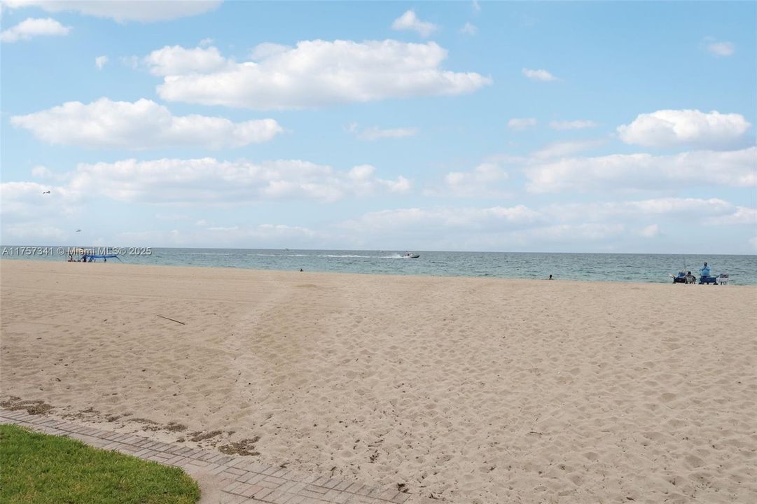 Недавно продано: $595,000 (2 спален, 2 ванн, 1473 Квадратных фут)