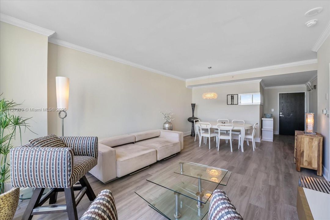 Recientemente alquilado: $3,700 (1 camas, 1 baños, 740 Pies cuadrados)