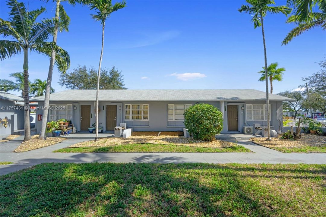 Recently Sold: $3,600,000 (0 beds, 0 baths, 7476 Square Feet)
