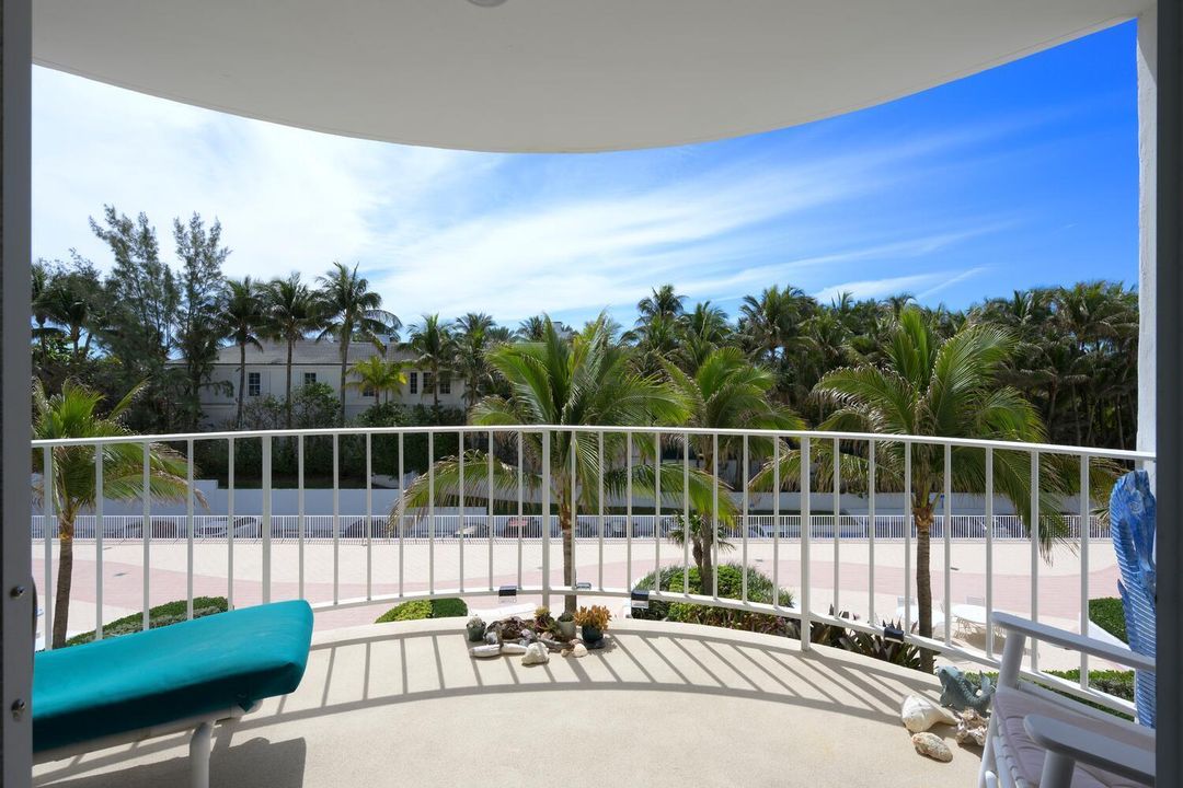 2295 S Ocean Blvd Apt 404 Palm-large-011
