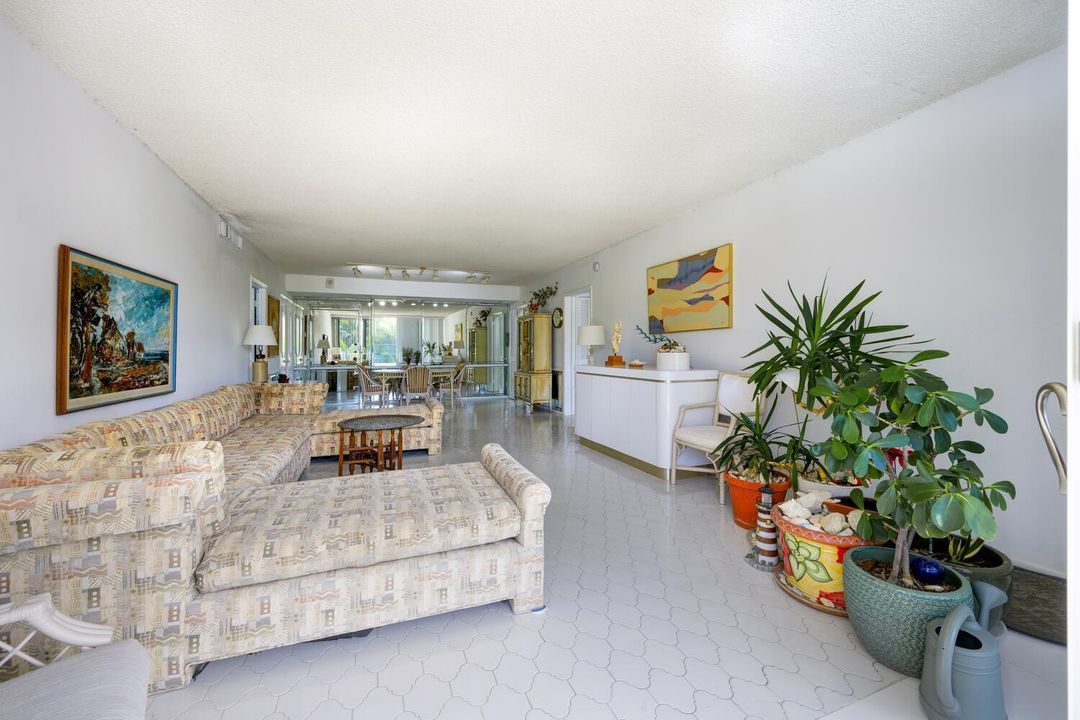 2295 S Ocean Blvd Apt 404 Palm-large-015