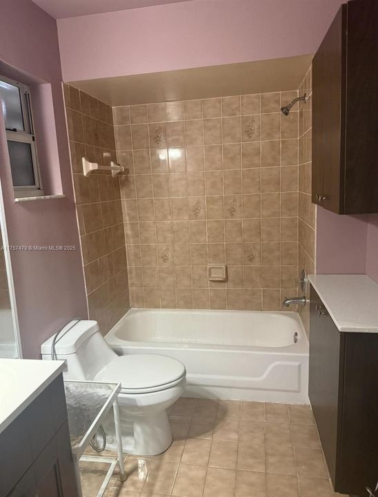 Recently Rented: $2,700 (3 beds, 2 baths, 1343 Square Feet)