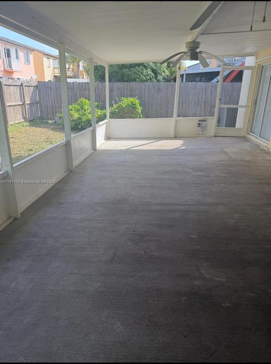 Recently Rented: $2,700 (3 beds, 2 baths, 1343 Square Feet)