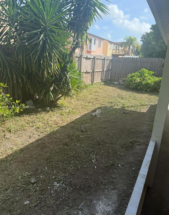 Recently Rented: $2,700 (3 beds, 2 baths, 1343 Square Feet)