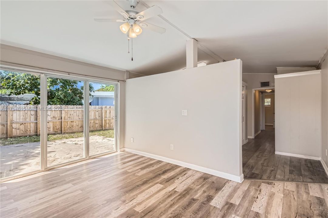 For Sale: $457,000 (3 beds, 2 baths, 1452 Square Feet)