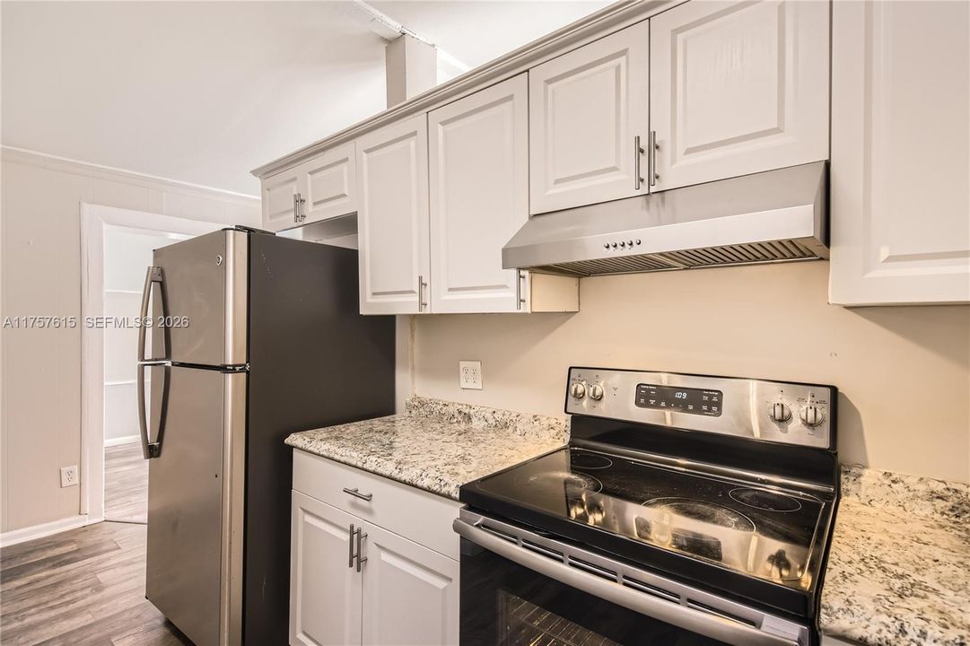 For Sale: $457,000 (3 beds, 2 baths, 1452 Square Feet)