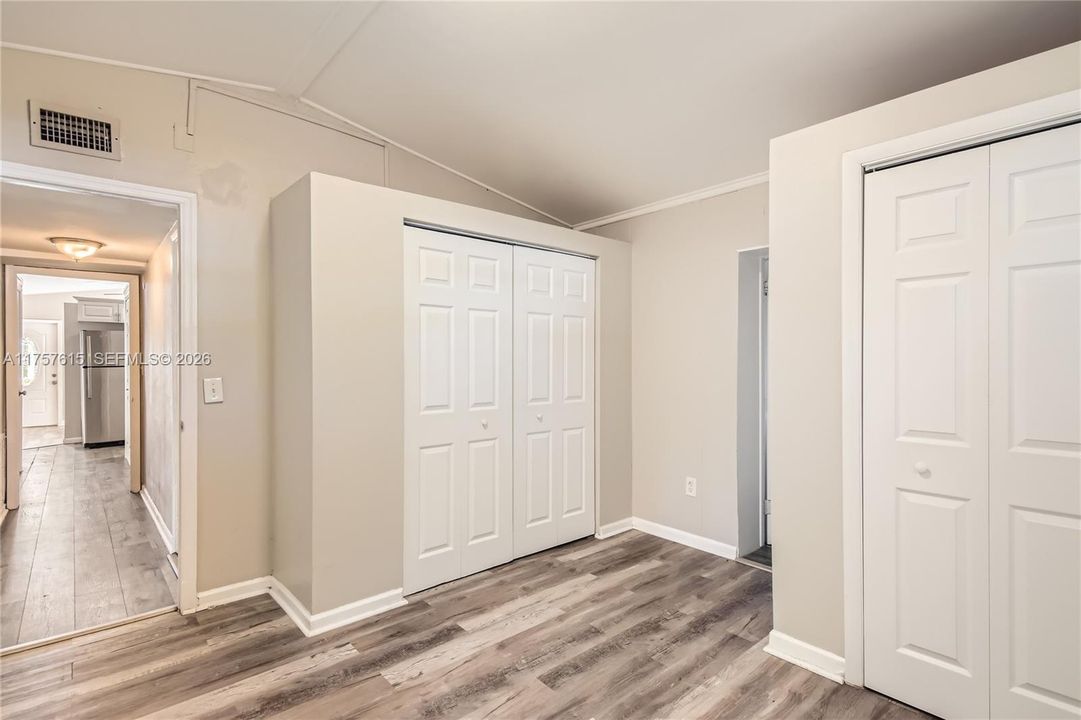 For Sale: $457,000 (3 beds, 2 baths, 1452 Square Feet)