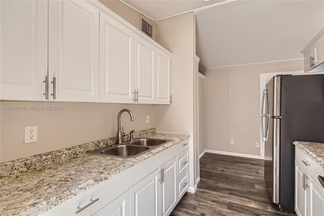 For Sale: $457,000 (3 beds, 2 baths, 1452 Square Feet)