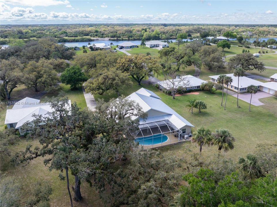 For Sale: $695,000 (4 beds, 3 baths, 3406 Square Feet)