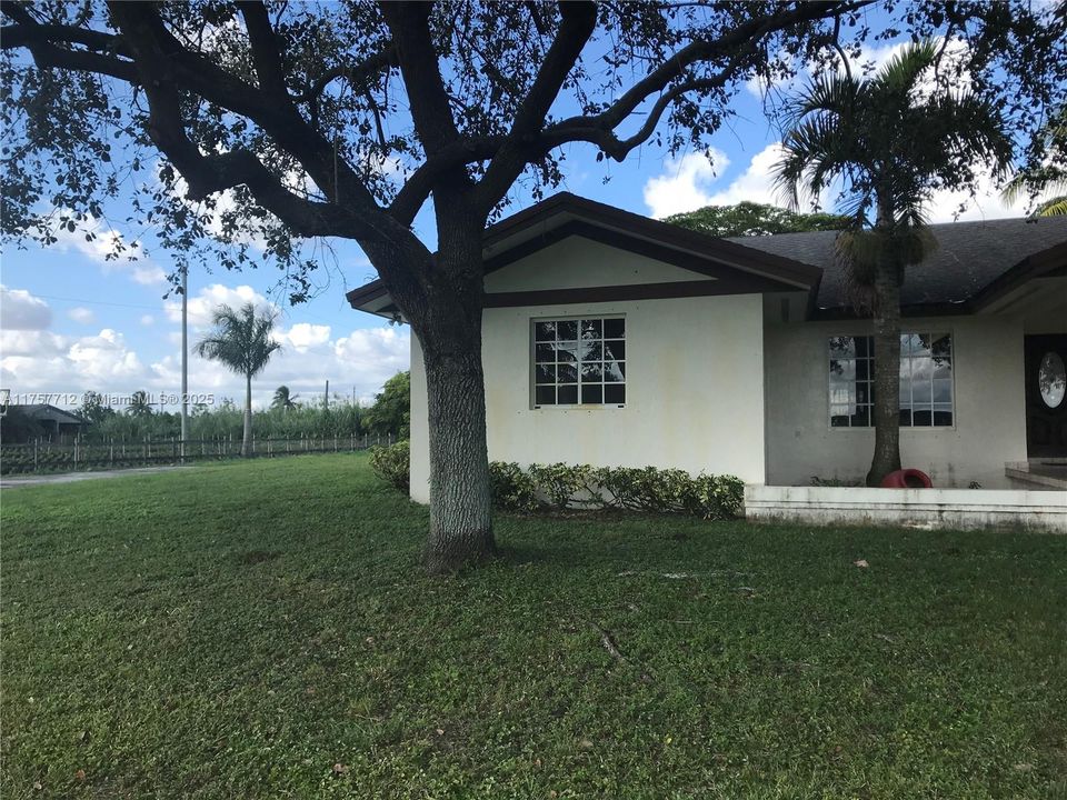 待售: $1,158,000 (4 贝兹, 2 浴室, 2500 平方英尺)