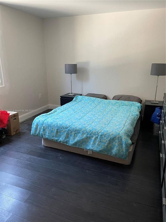 最近租的: $2,000 (1 贝兹, 1 浴室, 575 平方英尺)