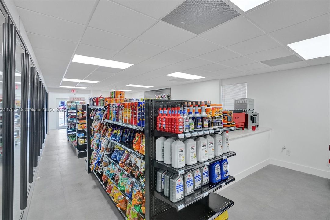 出租: $2,750 (0 贝兹, 0 浴室, 0 平方英尺)