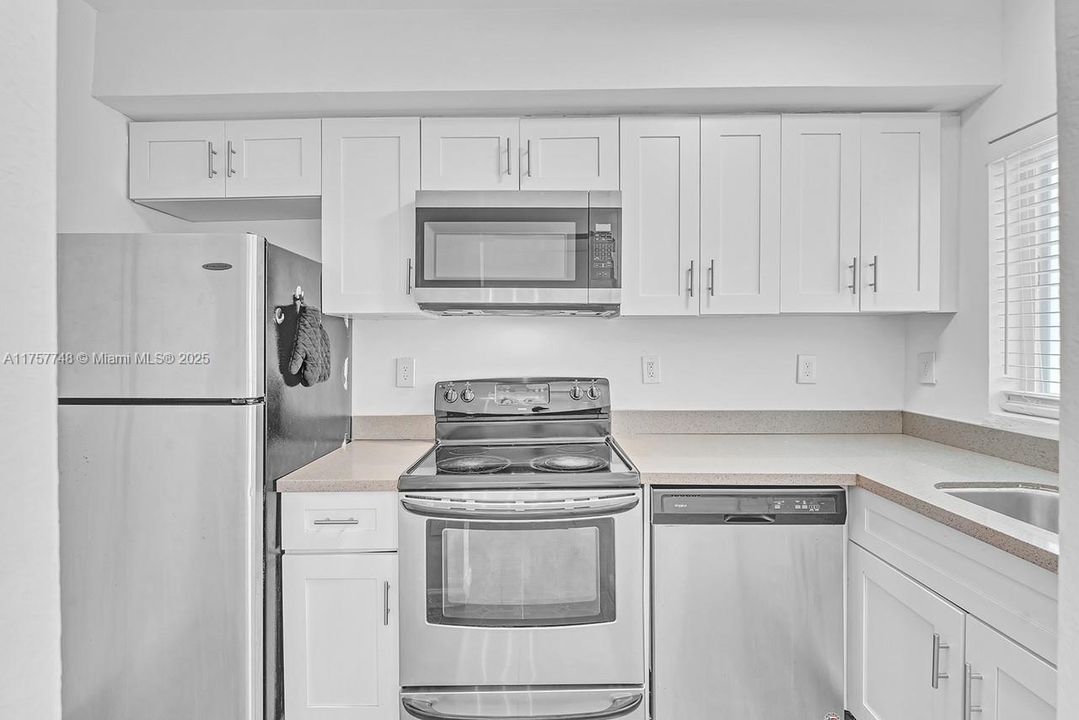 待售: $178,900 (3 贝兹, 2 浴室, 1150 平方英尺)