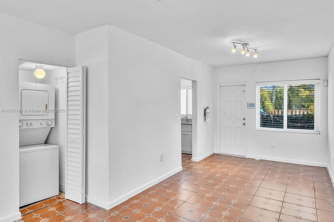 待售: $178,900 (3 贝兹, 2 浴室, 1150 平方英尺)