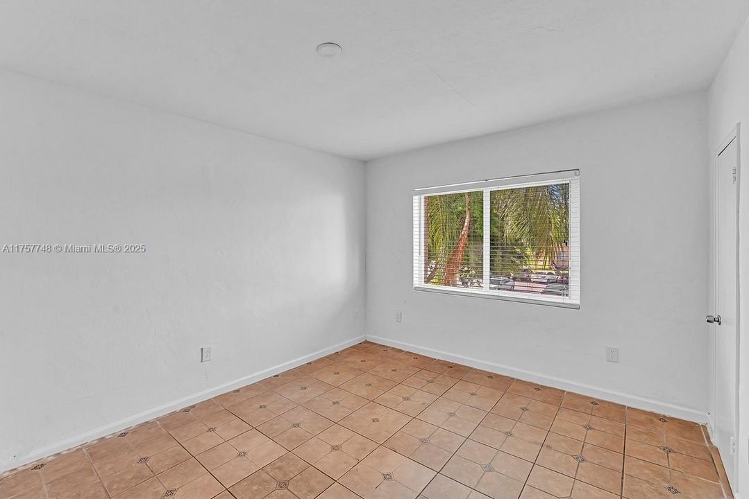 待售: $178,900 (3 贝兹, 2 浴室, 1150 平方英尺)