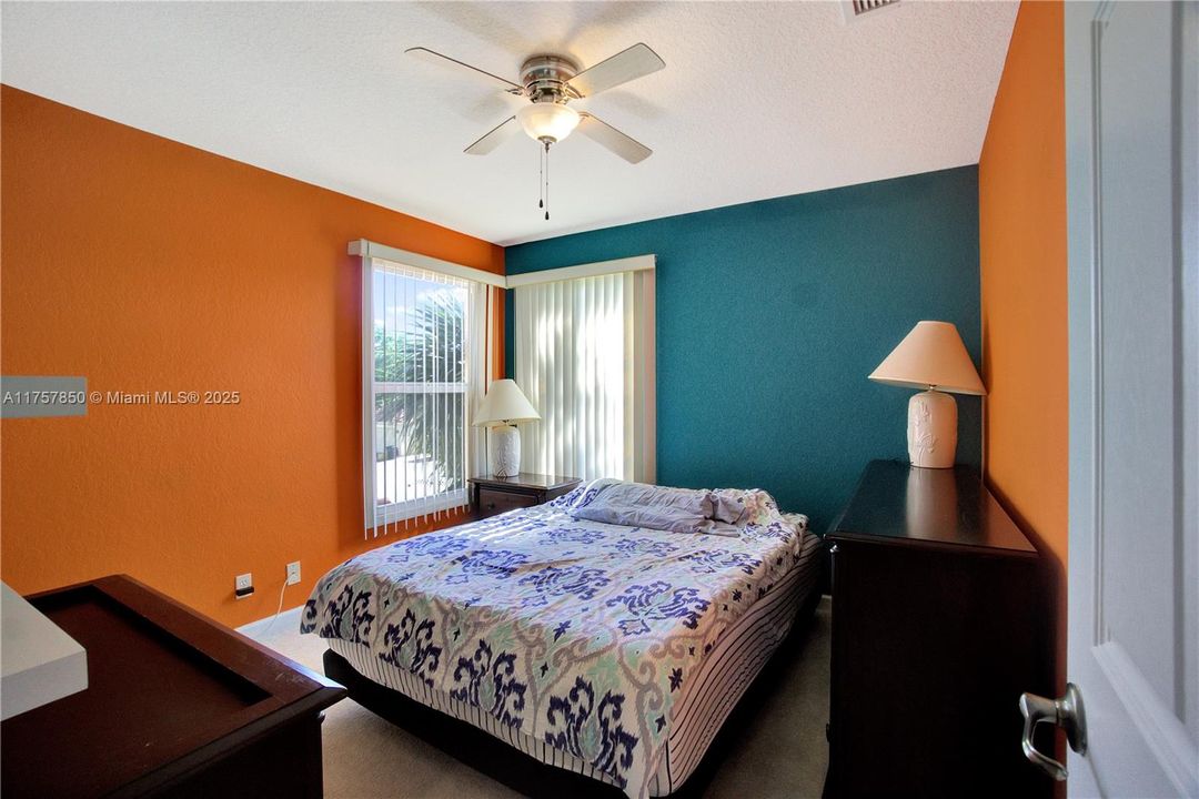 Recientemente alquilado: $4,750 (4 camas, 2 baños, 2642 Pies cuadrados)