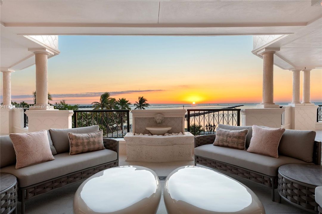 En Venta: $27,500,000 (5 camas, 6 baños, 6820 Pies cuadrados)