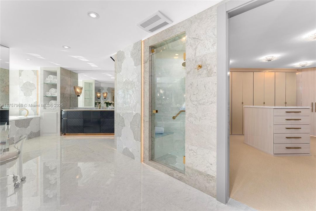 En Venta: $27,500,000 (5 camas, 6 baños, 6820 Pies cuadrados)
