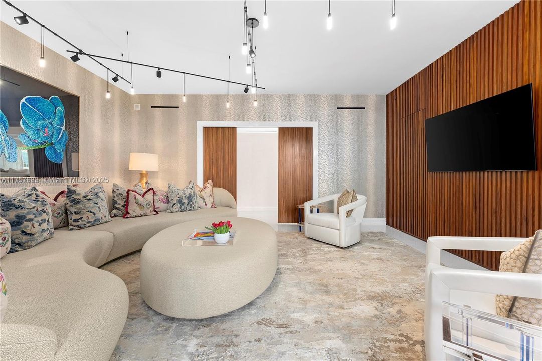 En Venta: $27,500,000 (5 camas, 6 baños, 6820 Pies cuadrados)