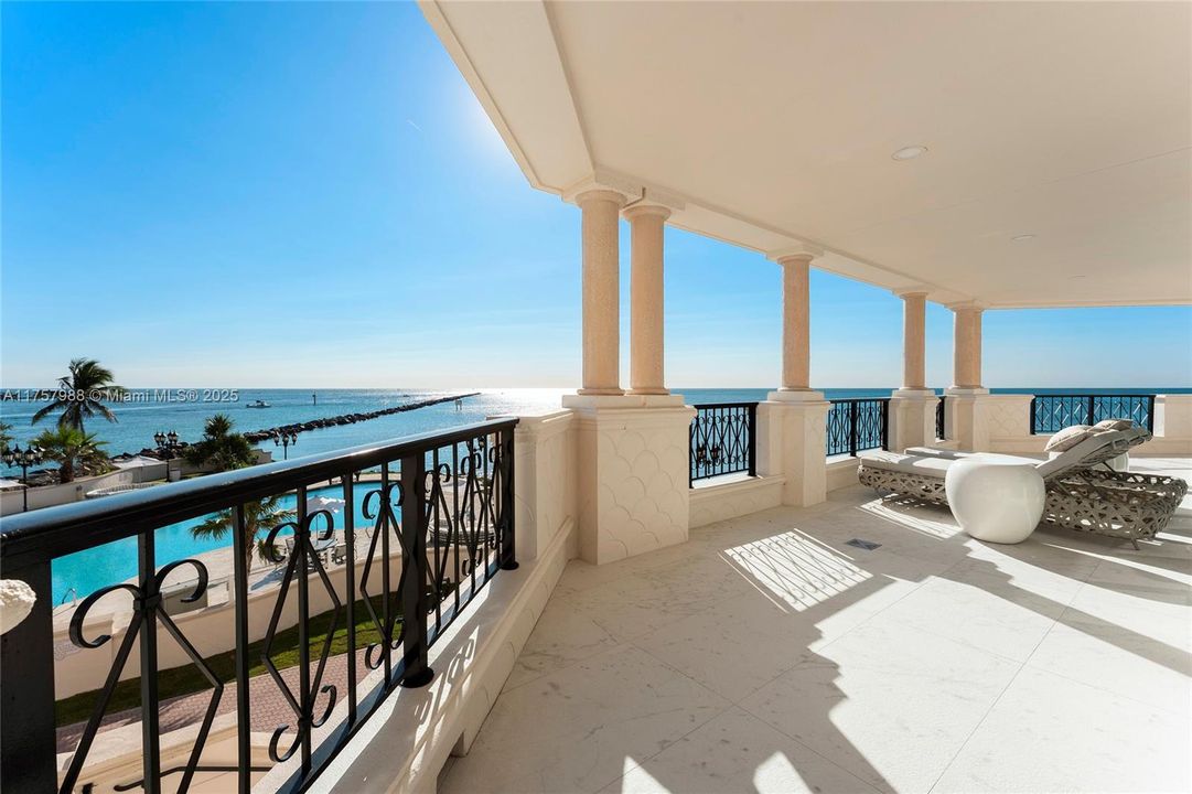 En Venta: $27,500,000 (5 camas, 6 baños, 6820 Pies cuadrados)