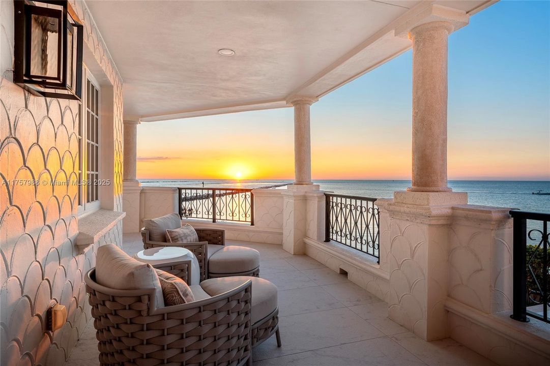 En Venta: $27,500,000 (5 camas, 6 baños, 6820 Pies cuadrados)