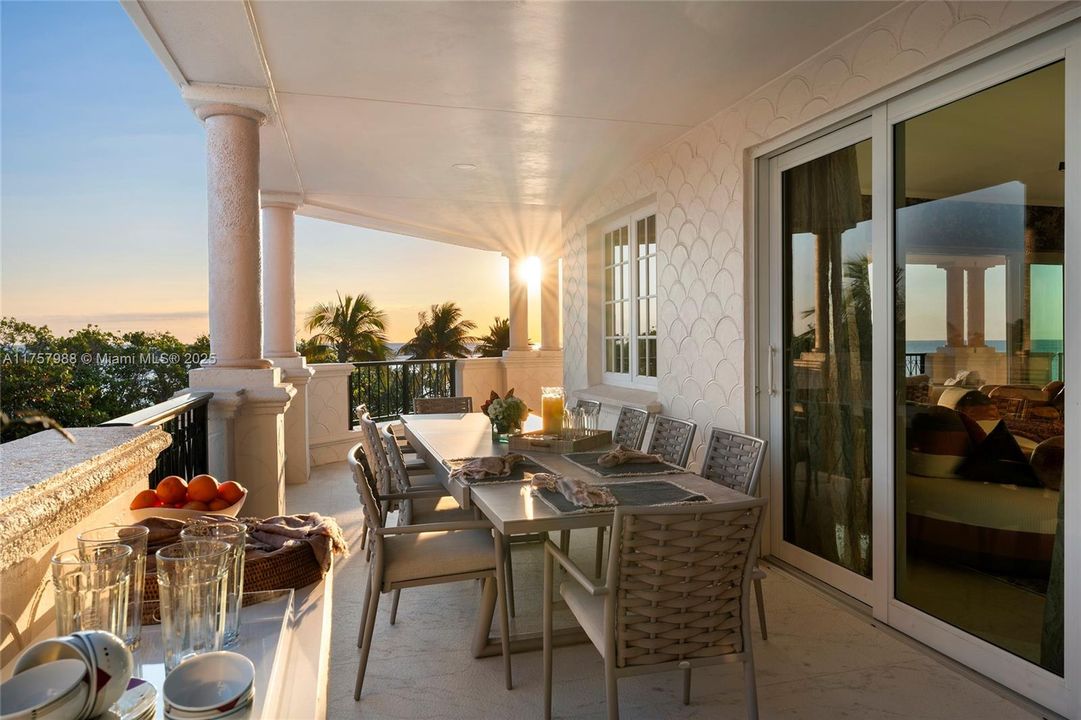 En Venta: $27,500,000 (5 camas, 6 baños, 6820 Pies cuadrados)