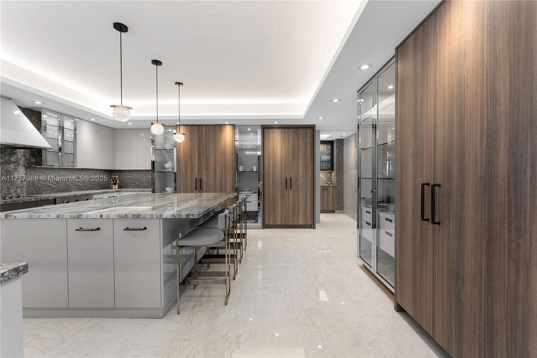 En Venta: $27,500,000 (5 camas, 6 baños, 6820 Pies cuadrados)