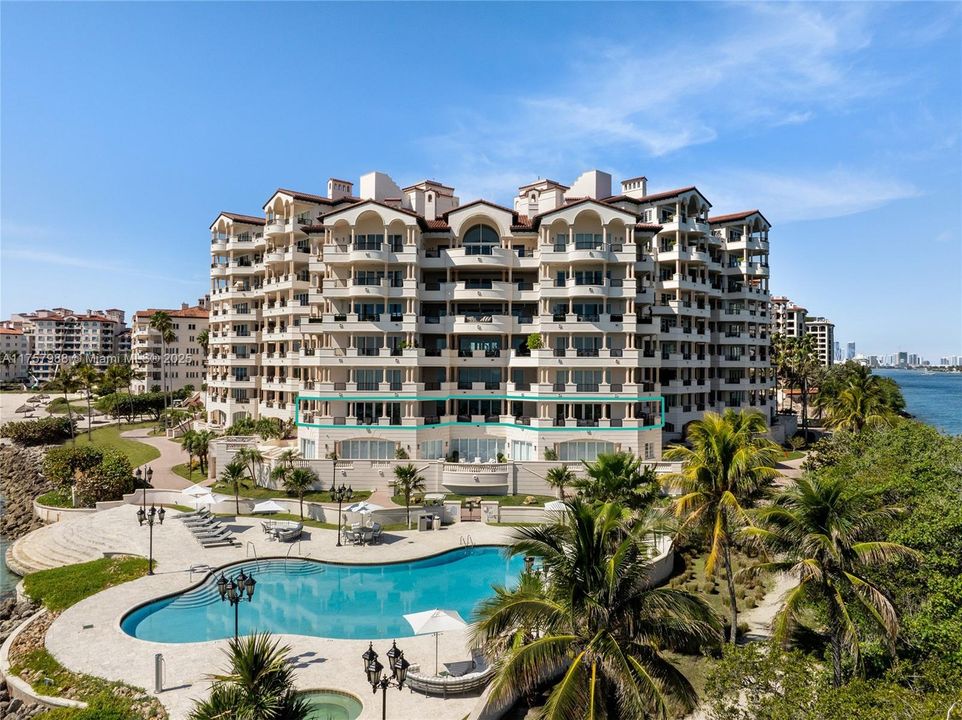 En Venta: $27,500,000 (5 camas, 6 baños, 6820 Pies cuadrados)