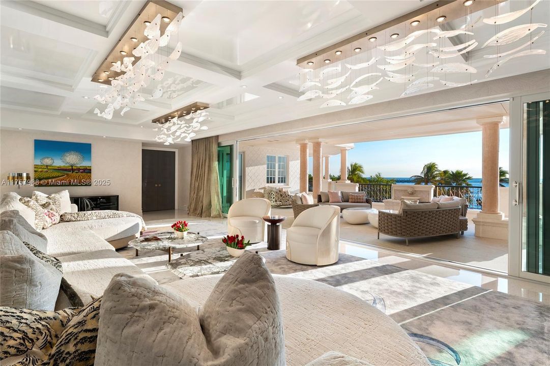 En Venta: $27,500,000 (5 camas, 6 baños, 6820 Pies cuadrados)
