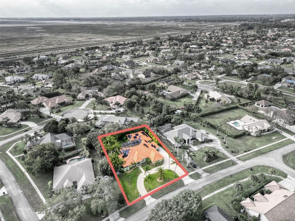 Recently Sold: $1,495,000 (6 beds, 4 baths, 4140 Square Feet)