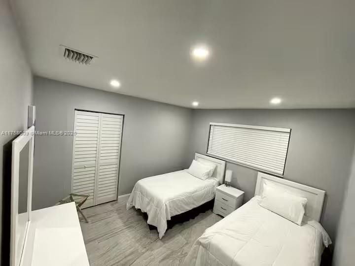 Recently Rented: $3,600 (4 beds, 2 baths, 1784 Square Feet)