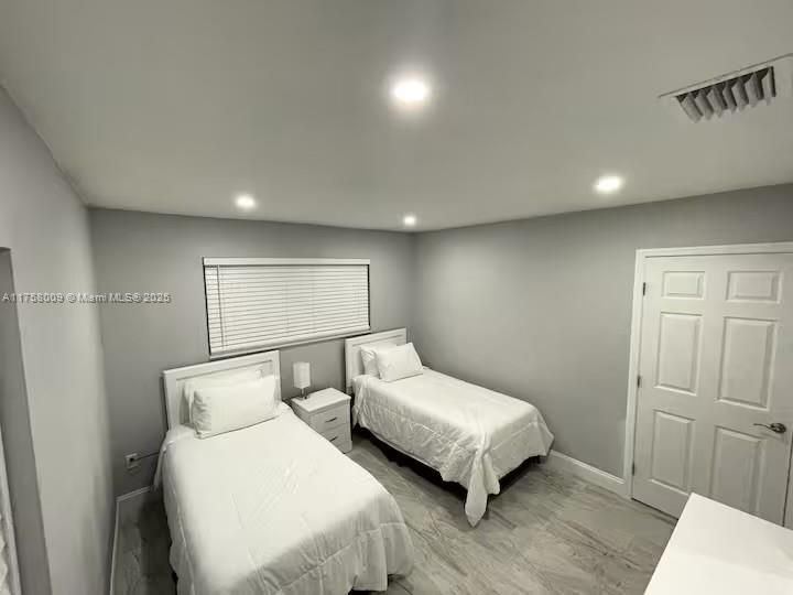 Recently Rented: $3,600 (4 beds, 2 baths, 1784 Square Feet)