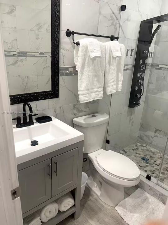 Recently Rented: $3,600 (4 beds, 2 baths, 1784 Square Feet)