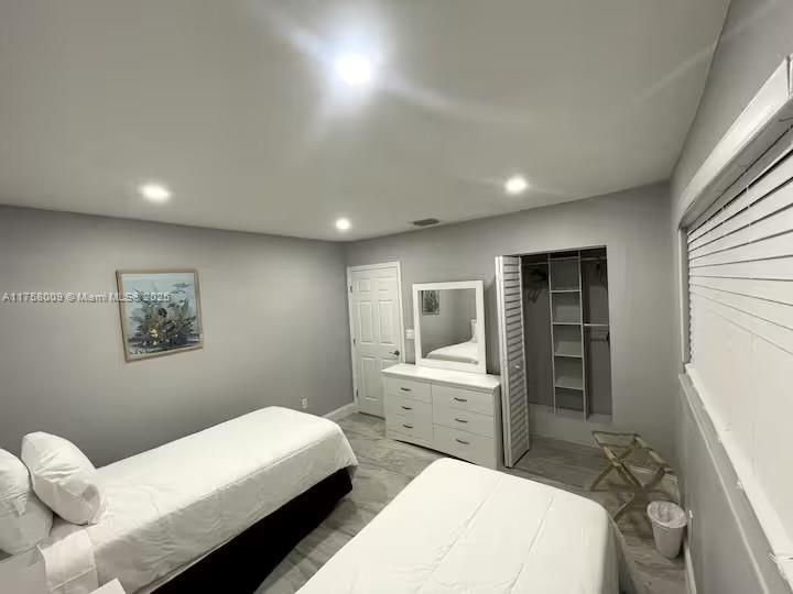 Recently Rented: $3,600 (4 beds, 2 baths, 1784 Square Feet)