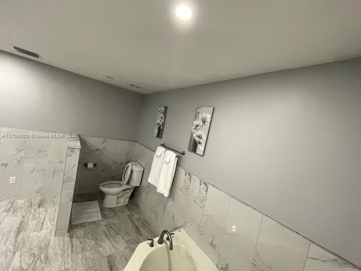 Recently Rented: $3,600 (4 beds, 2 baths, 1784 Square Feet)