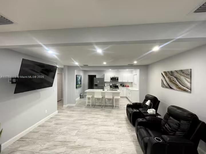 Recently Rented: $3,600 (4 beds, 2 baths, 1784 Square Feet)