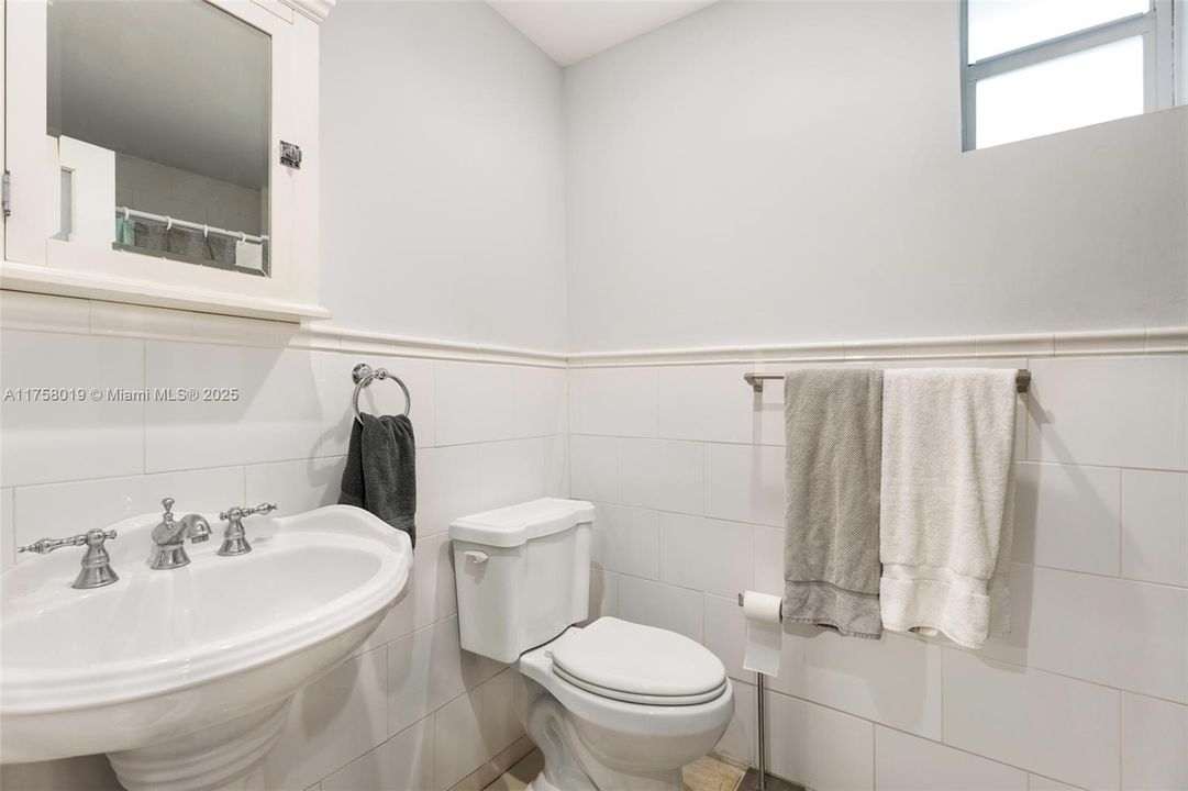 Guest House Bathroom