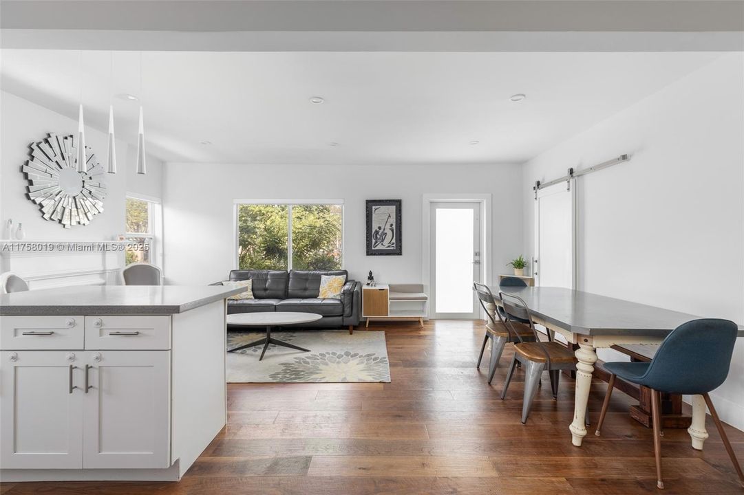 Recently Sold: $1,895,000 (4 beds, 3 baths, 2438 Square Feet)