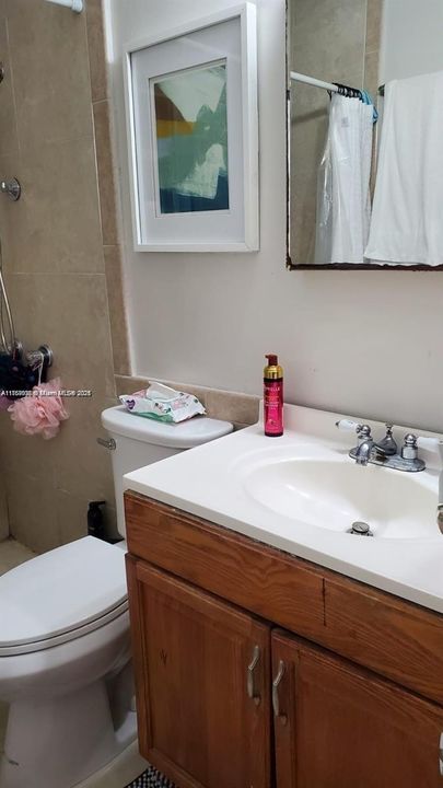 For Sale: $185,000 (1 beds, 1 baths, 530 Square Feet)