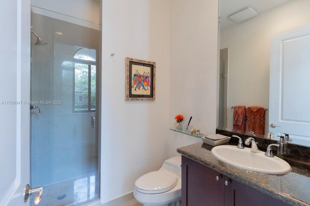 Recently Sold: $2,850,000 (5 beds, 5 baths, 3587 Square Feet)