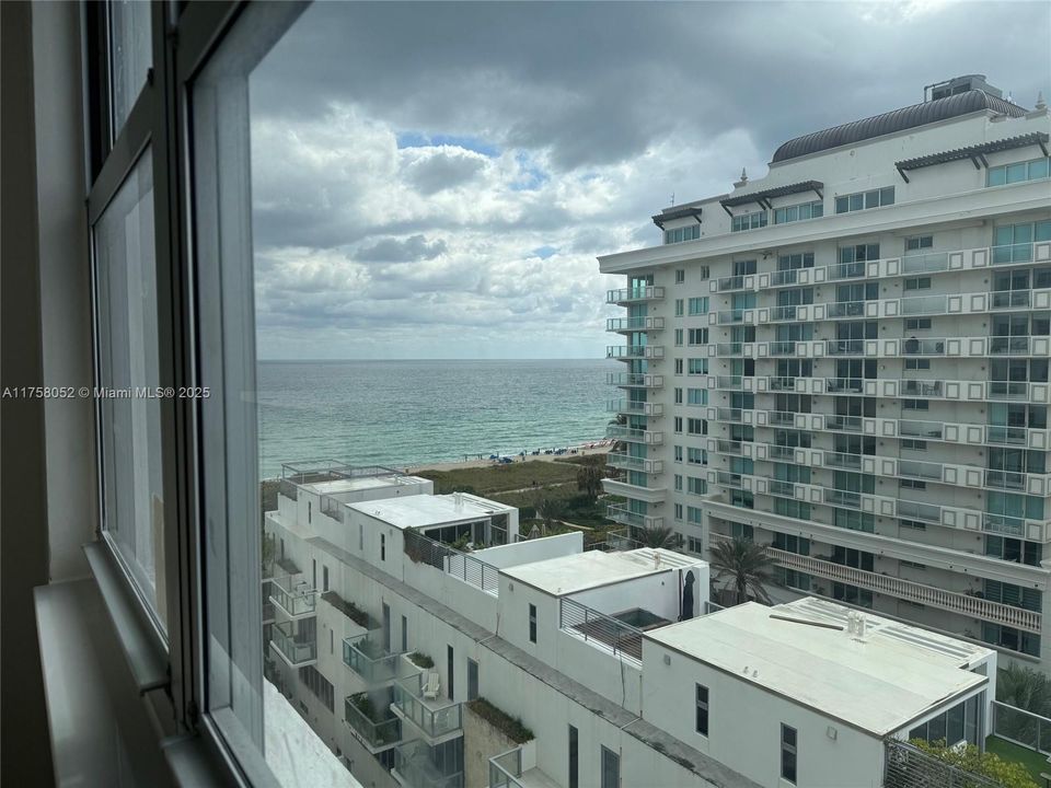 合同活跃: $755,000 (2 贝兹, 2 浴室, 1299 平方英尺)