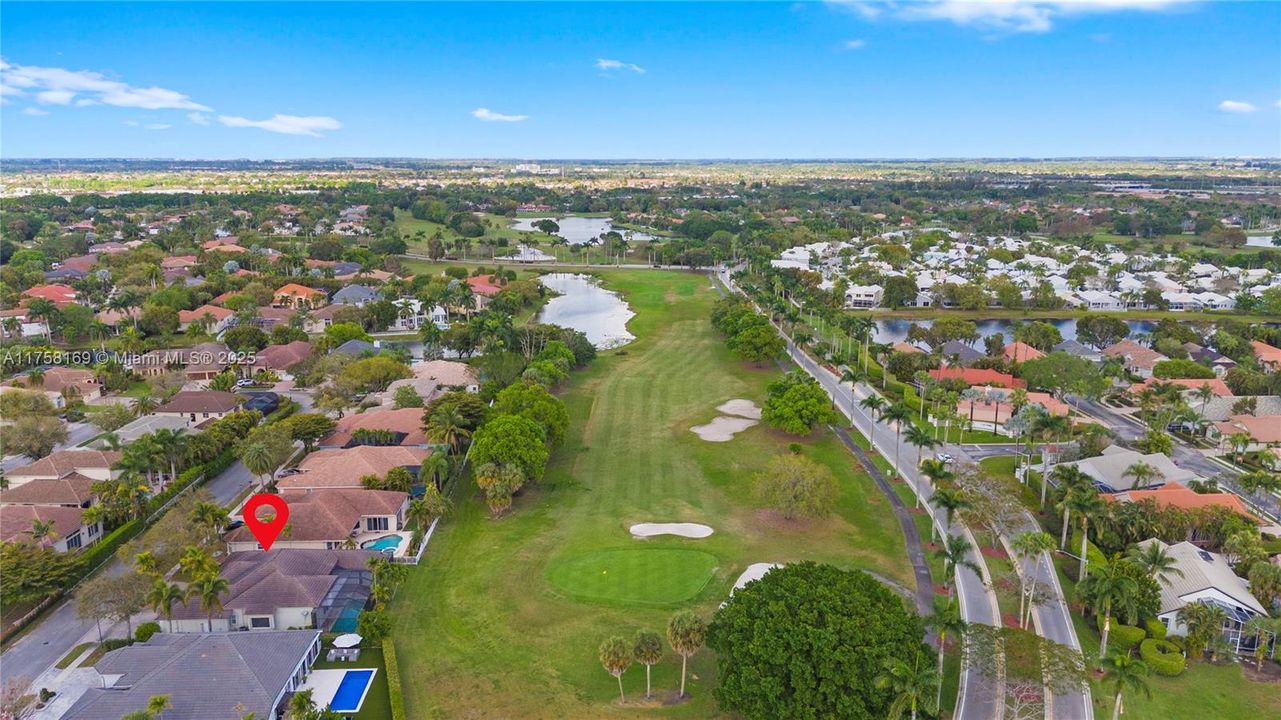 最近售出: $975,000 (3 贝兹, 3 浴室, 3046 平方英尺)