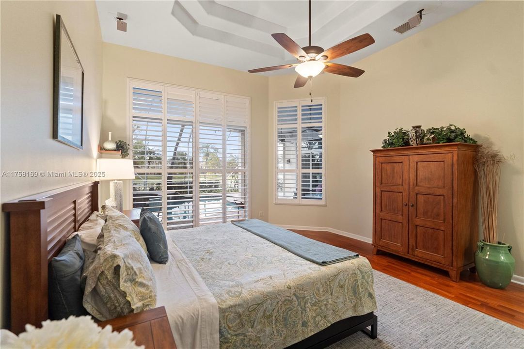 最近售出: $975,000 (3 贝兹, 3 浴室, 3046 平方英尺)