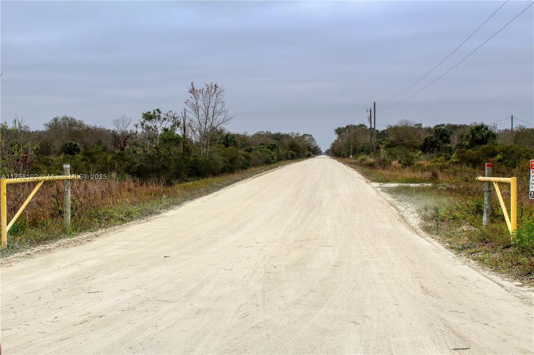 待售: $40,000 (1.25 acres)