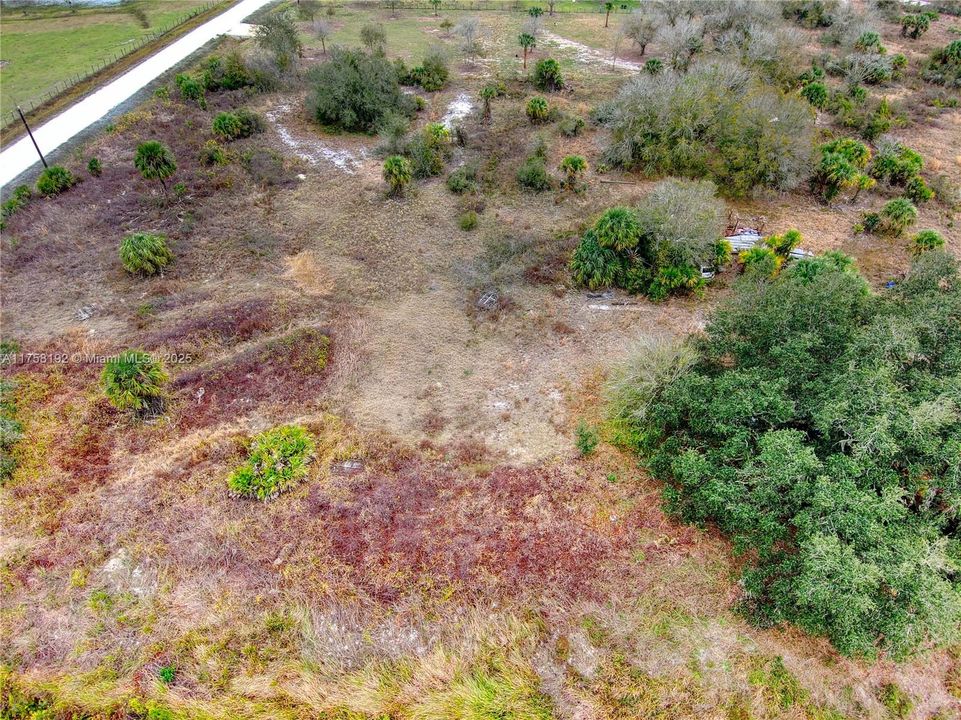 待售: $40,000 (1.25 acres)