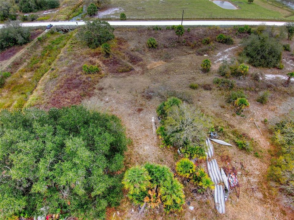 待售: $40,000 (1.25 acres)