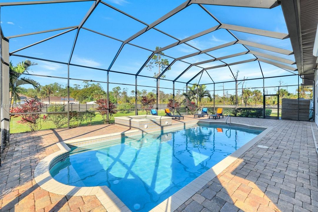 Recently Sold: $1,359,000 (4 beds, 2 baths, 2707 Square Feet)