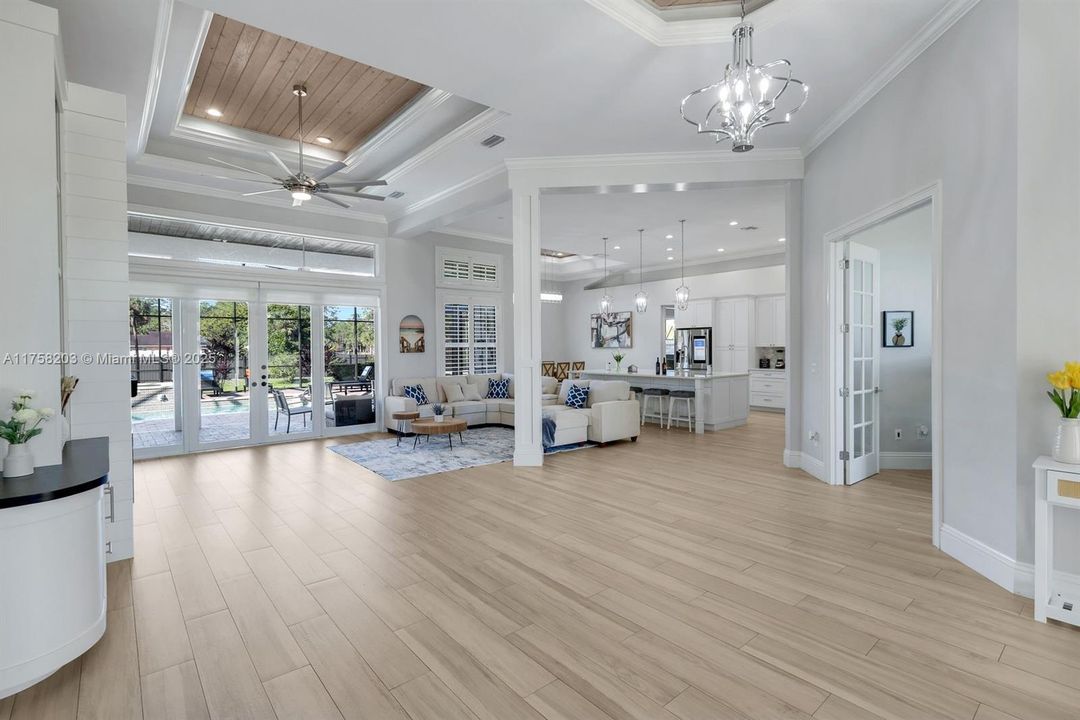 Recently Sold: $1,359,000 (4 beds, 2 baths, 2707 Square Feet)